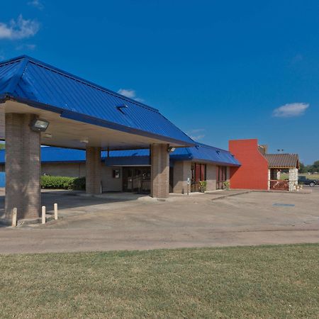 Knights Inn Brenham Ngoại thất bức ảnh