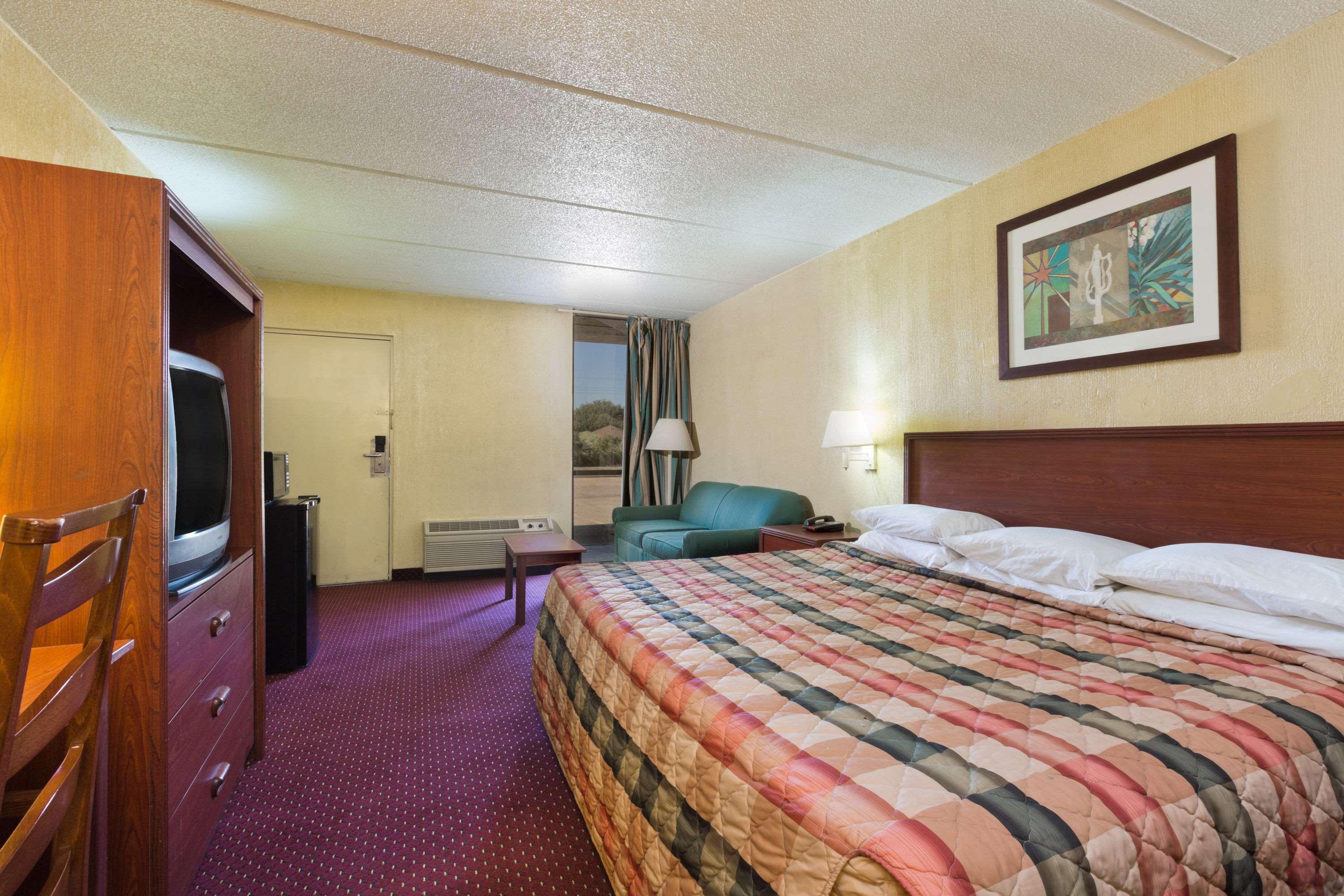 Knights Inn Brenham Ngoại thất bức ảnh