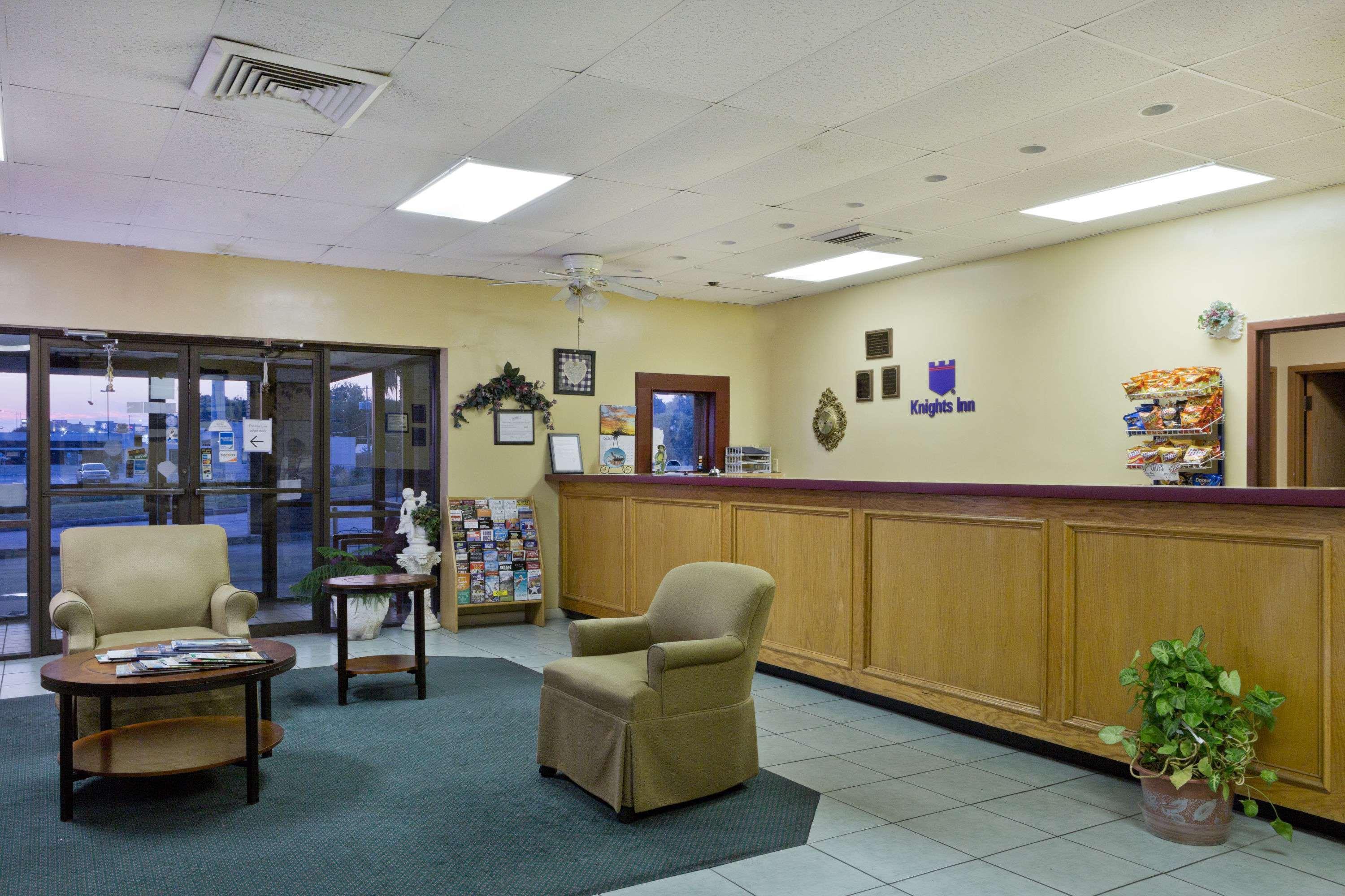 Knights Inn Brenham Ngoại thất bức ảnh