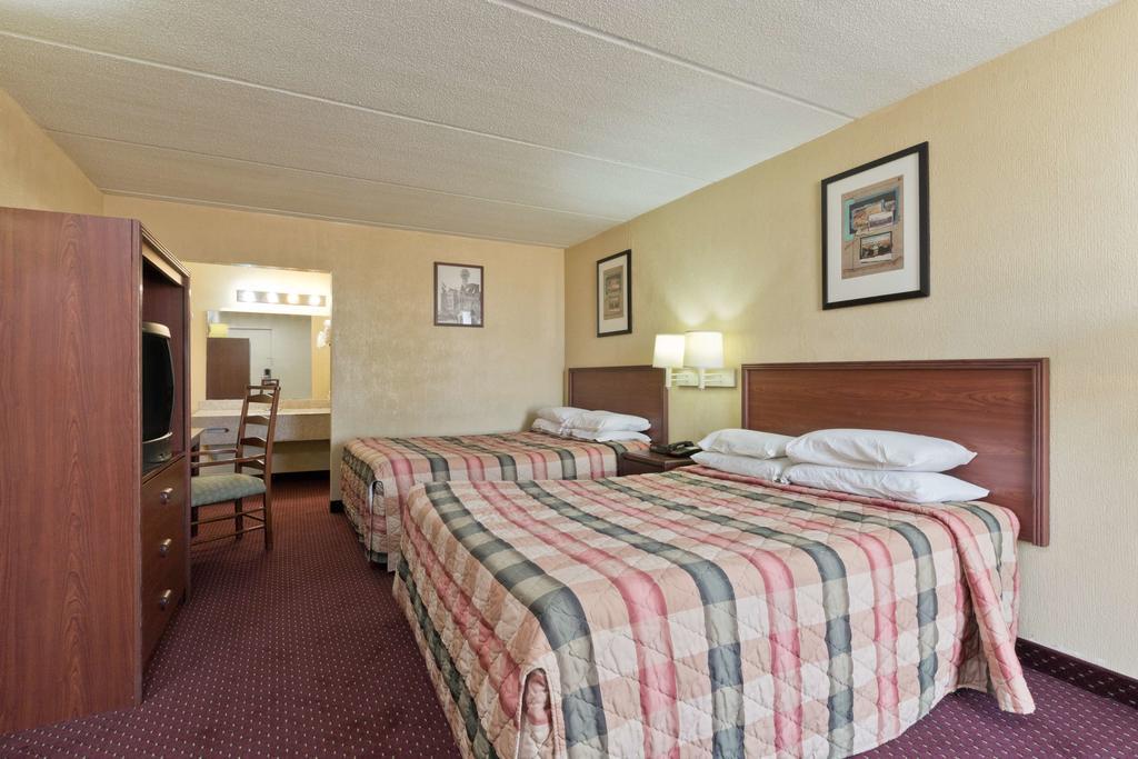 Knights Inn Brenham Ngoại thất bức ảnh